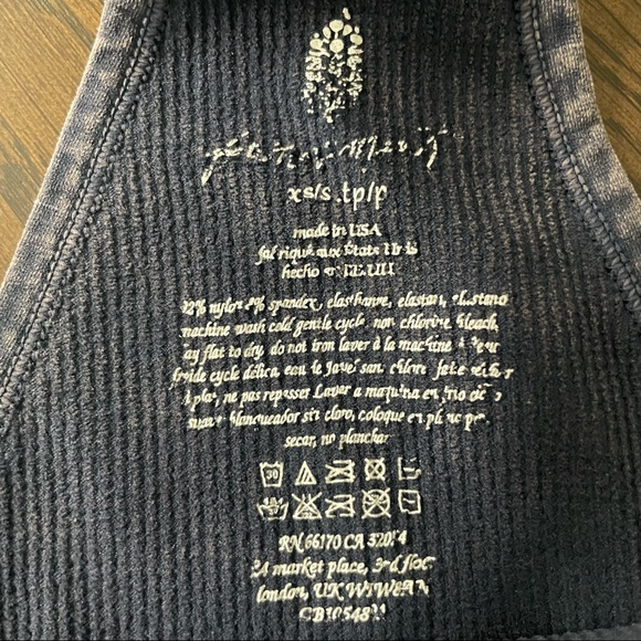 NWOT Free People // Happiness Runs Crop Tank - XS/S - Picture 3 of 6